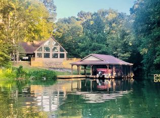 2137 Lakeshore Dr, Jacksonville, TX 75766