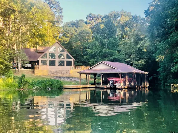 2137 Lakeshore Dr, Jacksonville, TX 75766