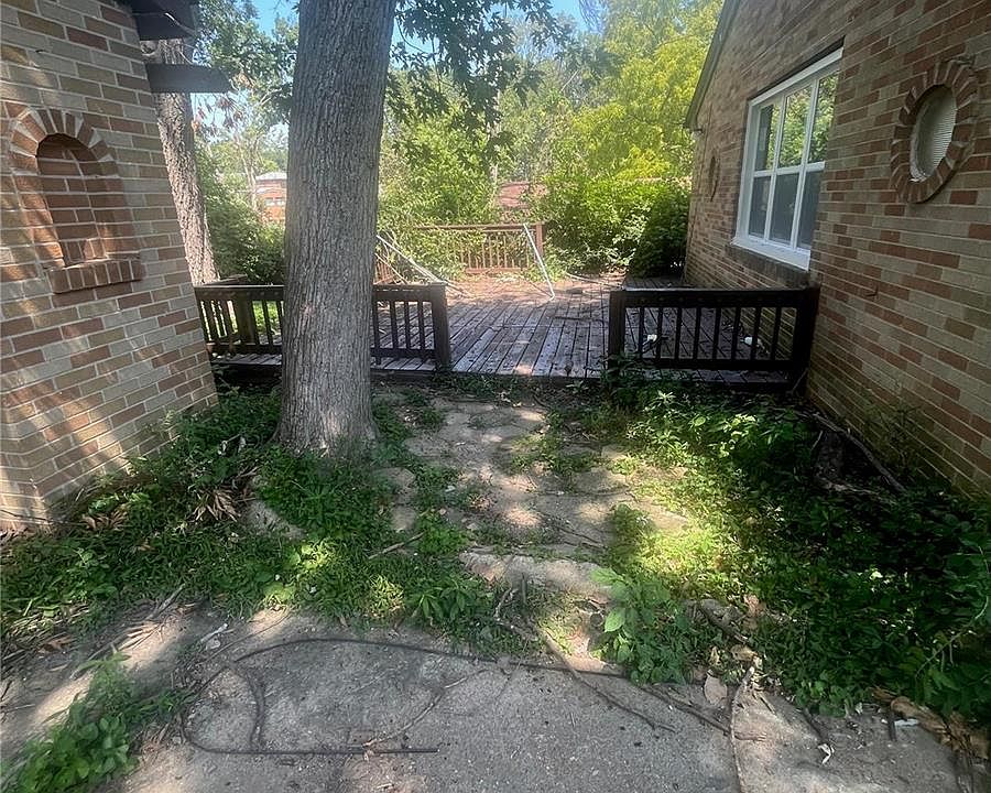 2nd image of 1813 Spencer Ave