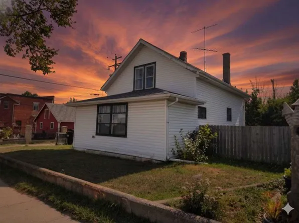 2111 N 19th St, Nanton, AB T0L 1R0