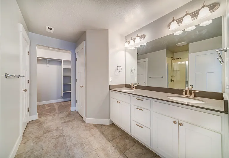 664 N Fall Creek Dr #MASTER ROOM — Photo 14