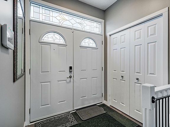3rd image of 82 La Costa Fairway Close