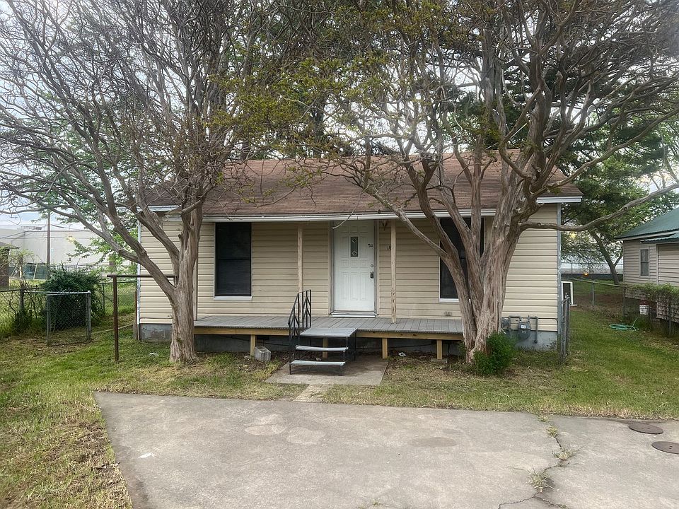 1st image of 1107 Gum St