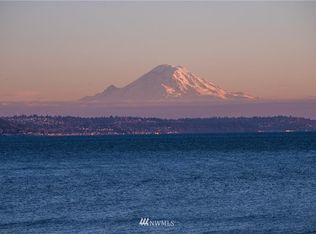 10235 Manitou Beach Dr NE, Bainbridge Island, WA 98110