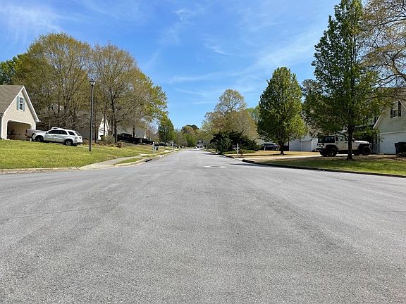 4th image of 544 Bradford Park Ct