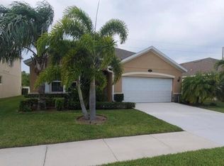 1527 Lexington Sq SW, Vero Beach, FL 32962