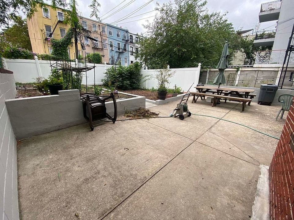 1st image of 124 President St #A