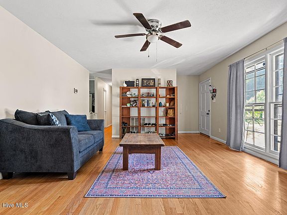 5th image of 7220 Ainsley Street