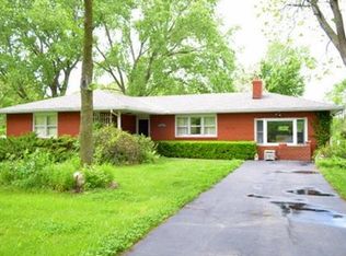 27519 Tonganoxie Dr, Leavenworth, KS 66048