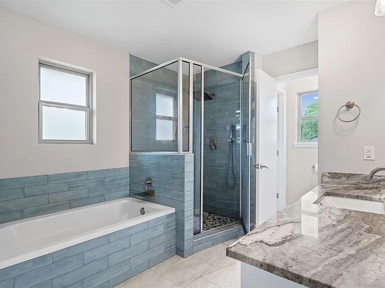 810 Stillhouse Spg — Photo 11