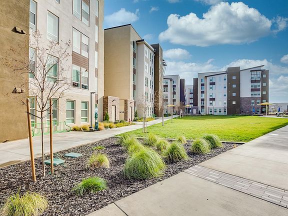 3rd image of 2920 Ramona Ave #2214D