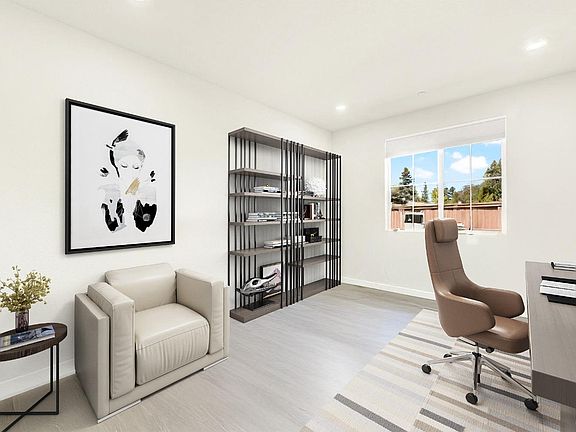 5th image of 590 Peony Court