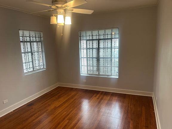 5th image of 203 E Agarita Ave #1