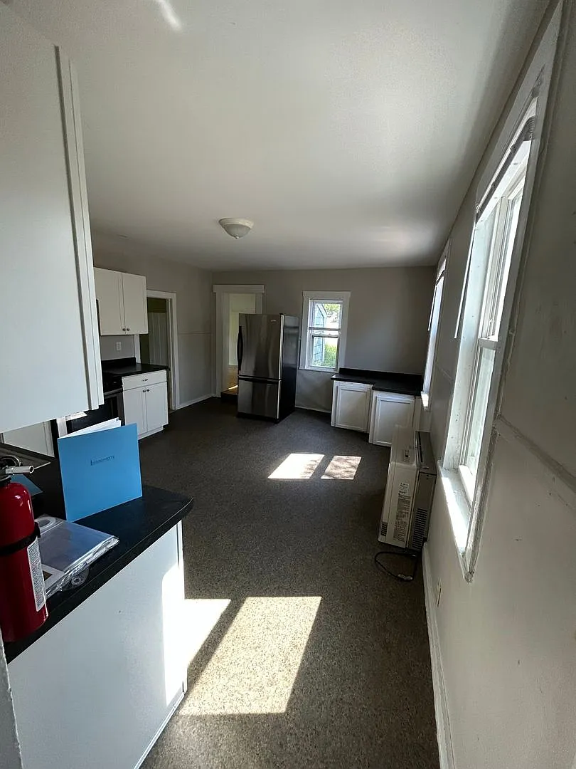 79 Chase St — Photo 4