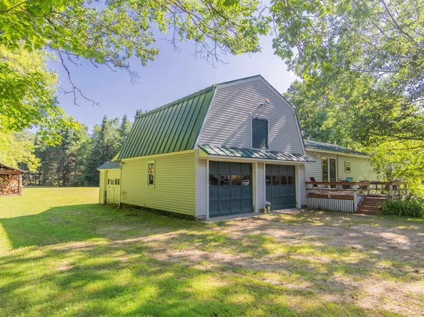 71 Mays Way, Tamworth, NH 03890