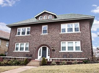 7716 Shirley Dr APT 2W, Saint Louis, MO 63105