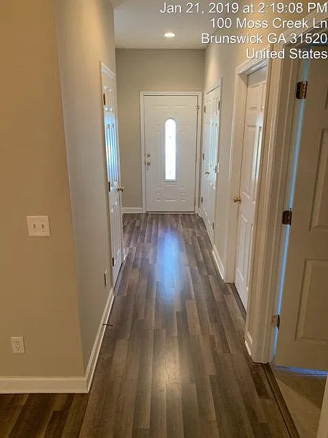 490 Moss Creek Ln — Photo 3