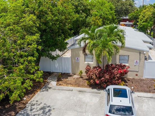 24 SW 4th Ave