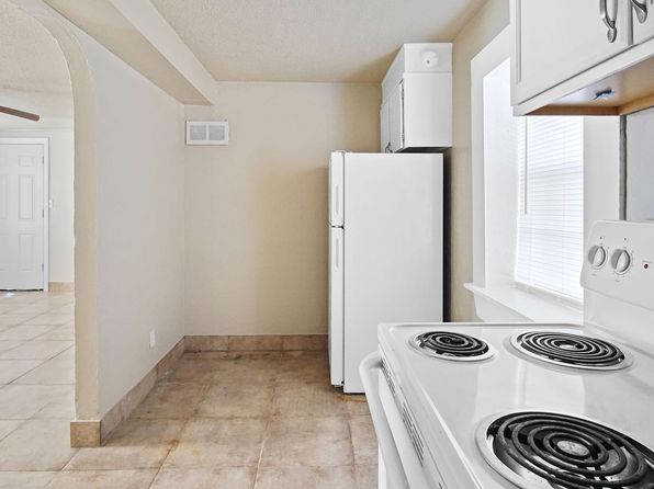 6905 NW 13th St APT 12A