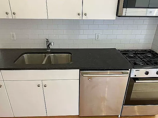 Rented by Level Group | media 15