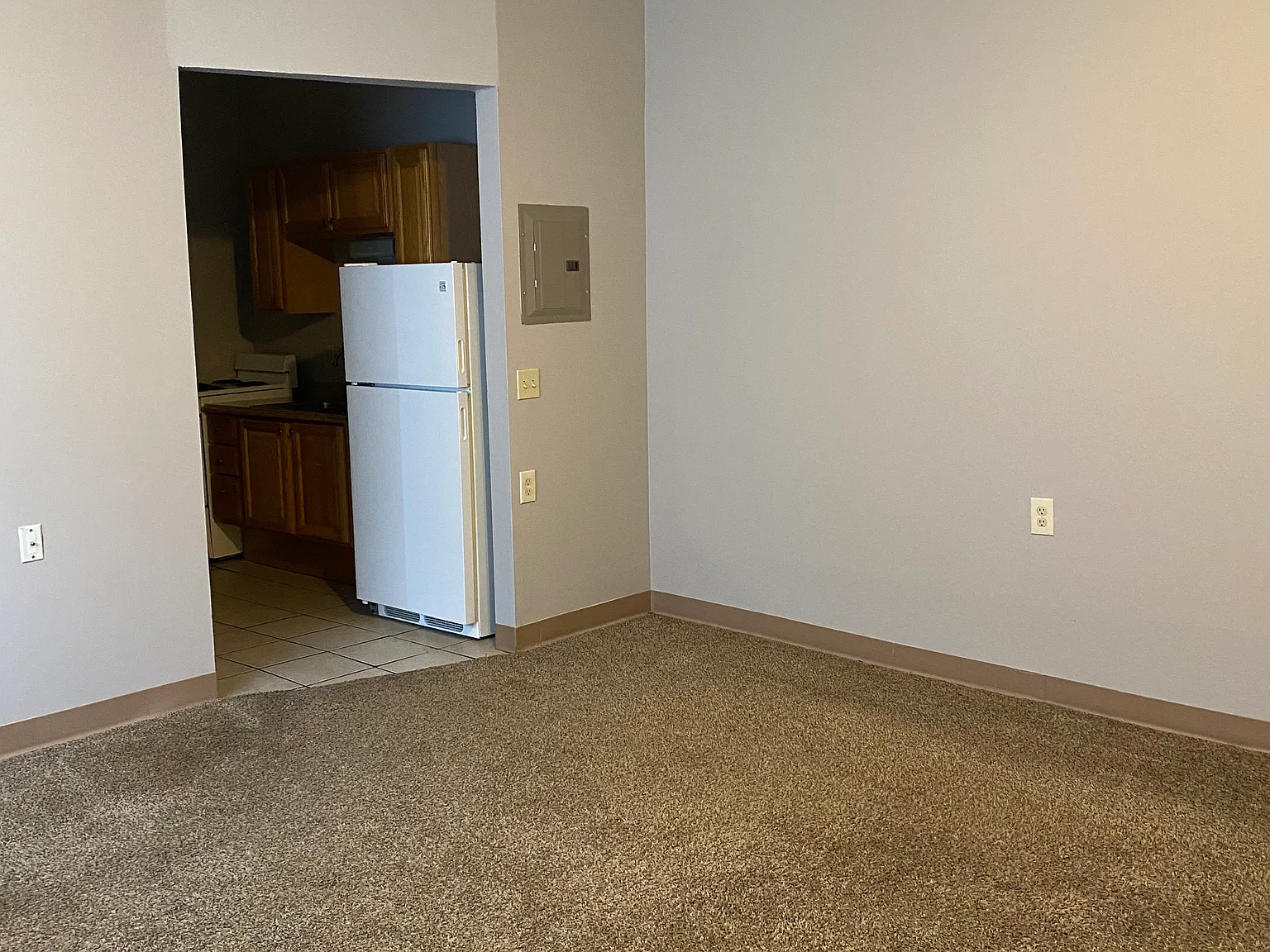 1 bed, 500 sqft, $899 — Photo 1
