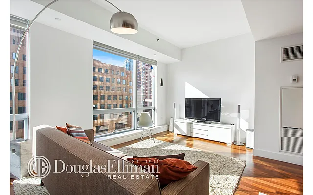 Sold by Douglas Elliman | media 27