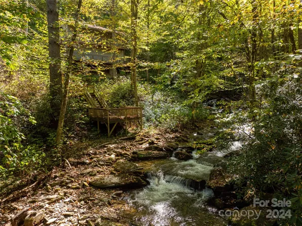 7711 Alarka Rd, Bryson City, NC 28713