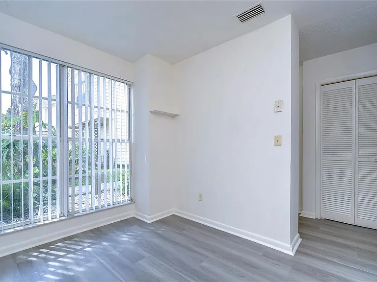 13937 Fletchers Mill Dr — Photo 12