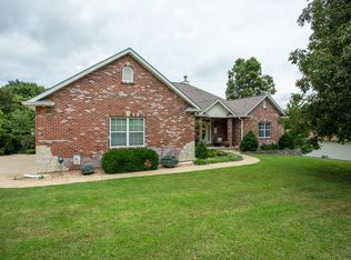 60 Christina Dr, Pevely, MO 63070