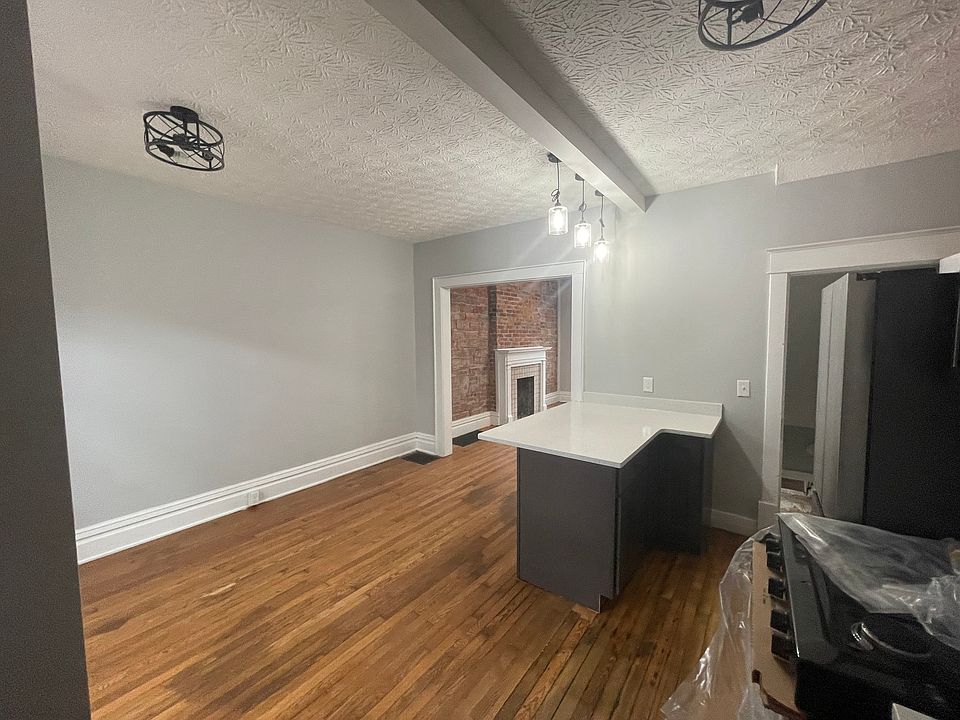 1st image of 336-348 E 14th Ave #342