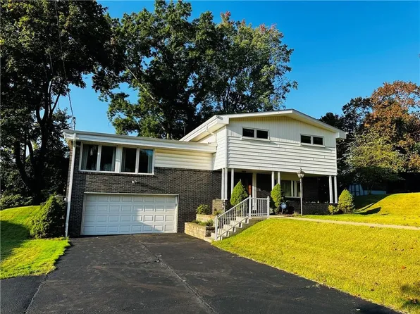 1000 Golfview Dr, McKeesport, PA 15135