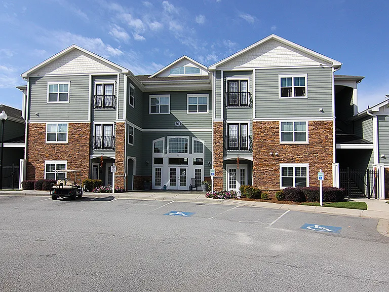 Reed Creek Apartments — Photo 27