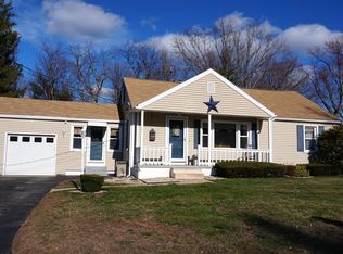 68 Stoneleigh Rd, Holden, MA 01520