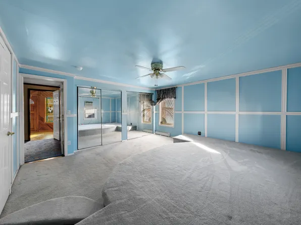 6660 Ridge Boulevard image 12 of 21