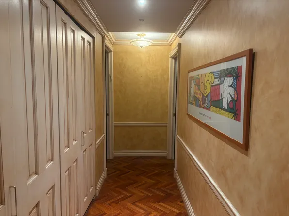 360 East 88th Street image 19 of 28