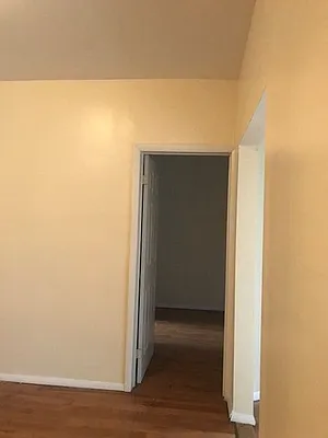 Rented by Perry Associates NYC Inc | media 8