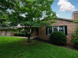 30 Wilsons Dr, Stuarts Draft, VA 24477