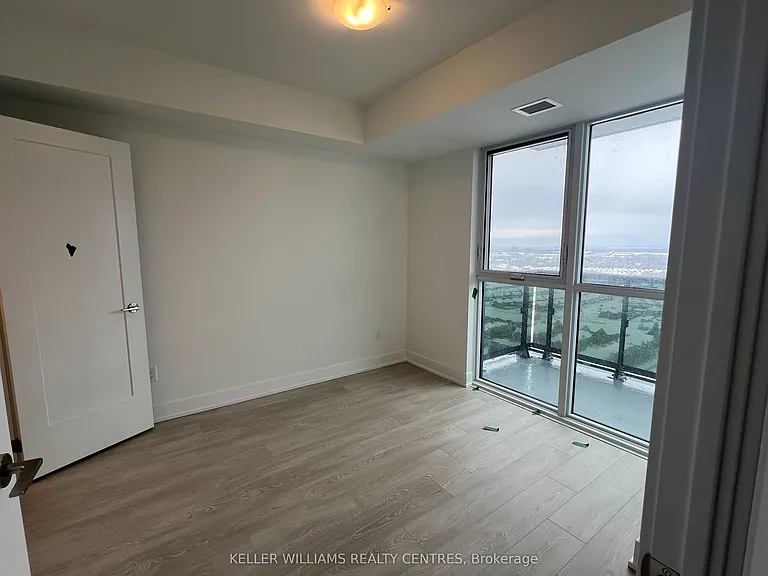2545 Simcoe St N #2514 — Photo 11