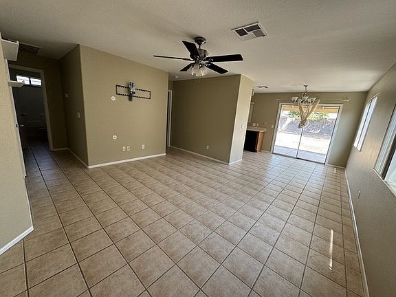 3rd image of 2908 W Potter Dr
