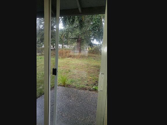 5th image of 18116 To 18118 A St