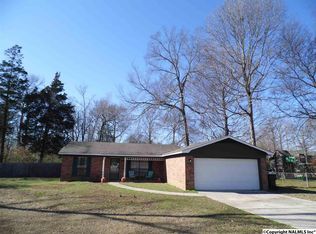 226 Stormy Dr, New Market, AL 35761