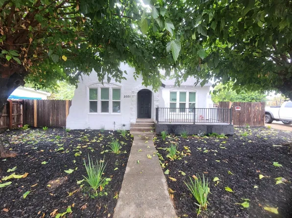 2001 John St, Modesto, CA 95351