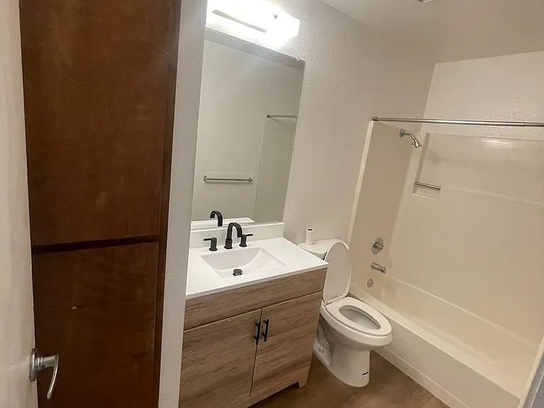 1816 Shirley Dr — Photo 12