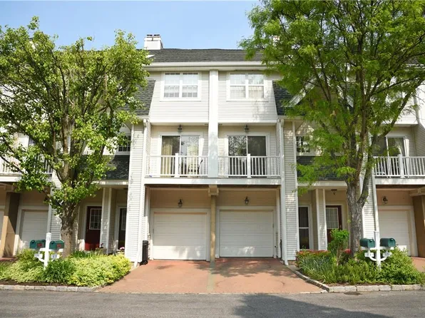 13 Lake Marie Lane, Bedford Hills, NY 10507