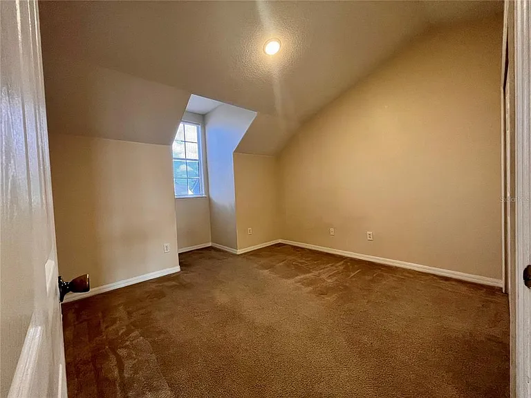 2074 Island Walk Dr — Photo 17