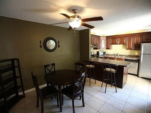 4th image of 5253 Cedarbend Dr APT 3