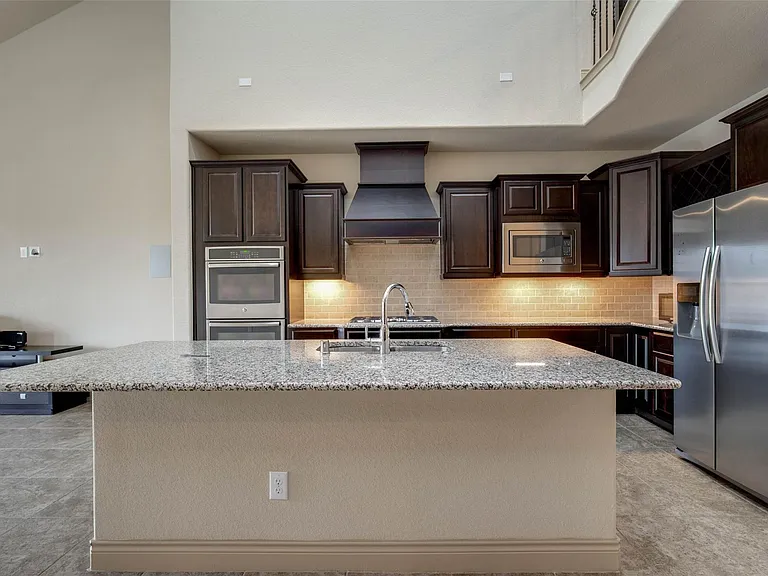 24111 Valencia Ridge Ln — Photo 15