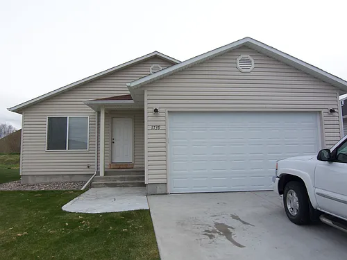1739 Walkabout Dr Photo 1 1739 Walkabout Dr Photo 1