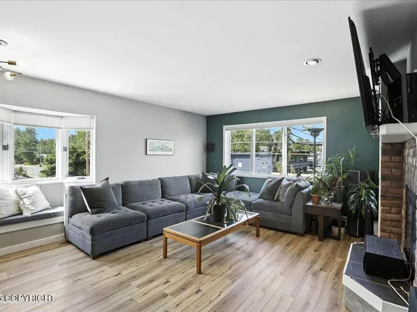 3601 Oregon Dr APT 1, Anchorage, AK 99517