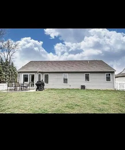 Building Photo - 3119 Marguerite Dr